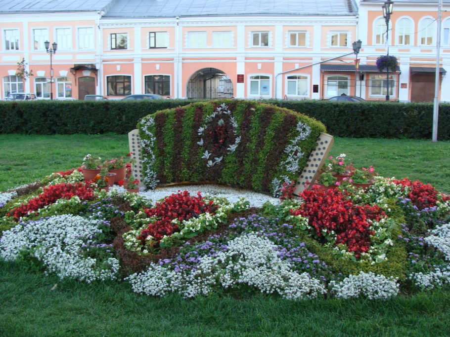 Клумбы Ярославль