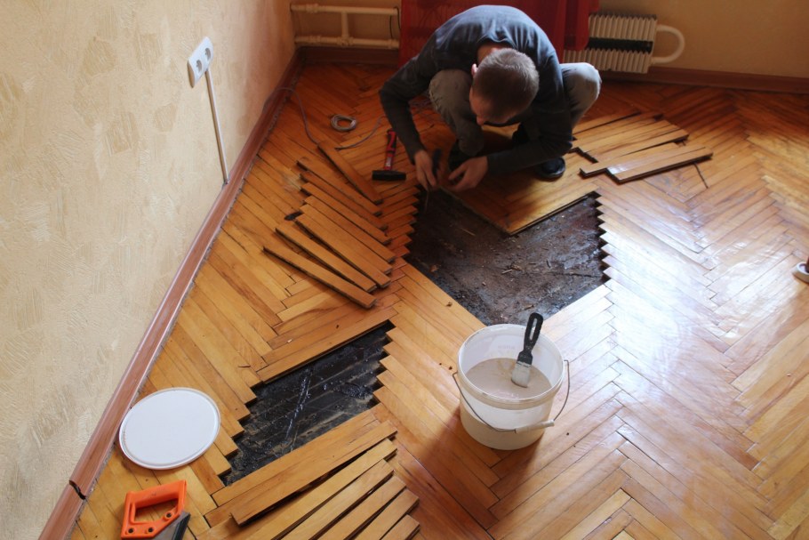 Пол в комнате