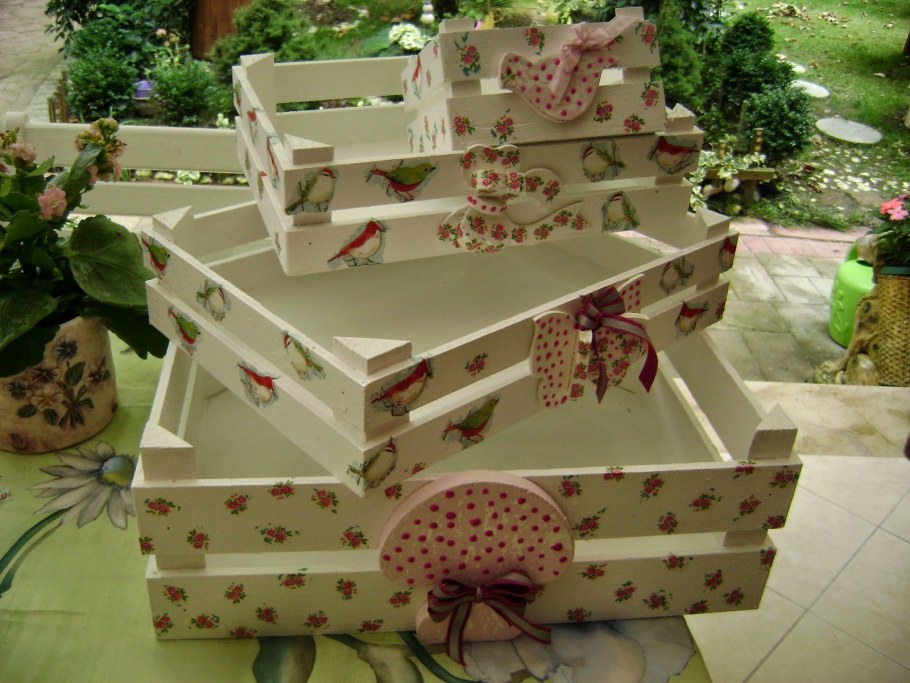 Поделки из деревянных ящиков для дачи