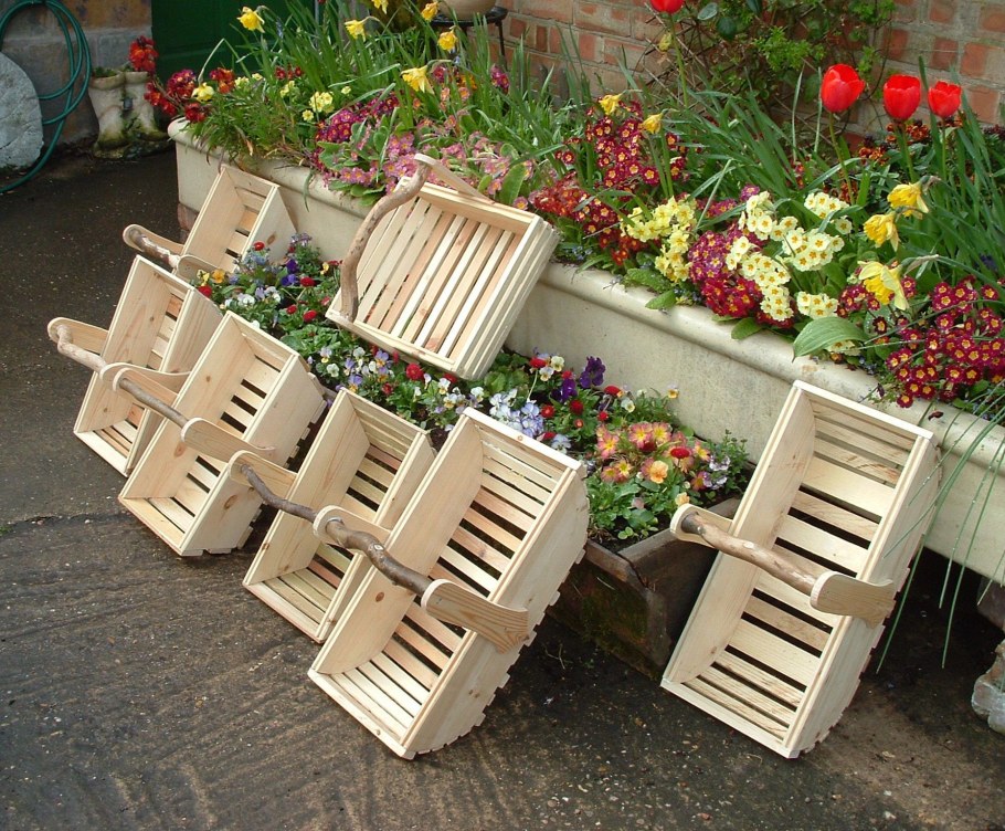Ящики для цветов из дерева