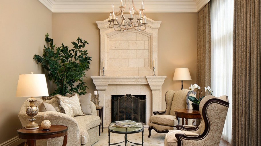 Панно над камином