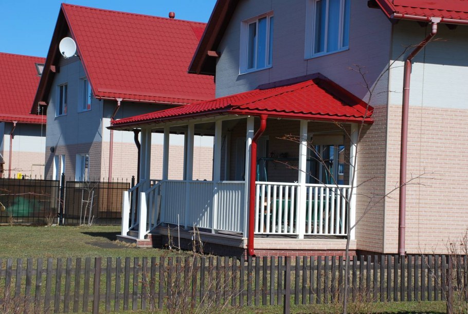 Каркасный дом с террасой