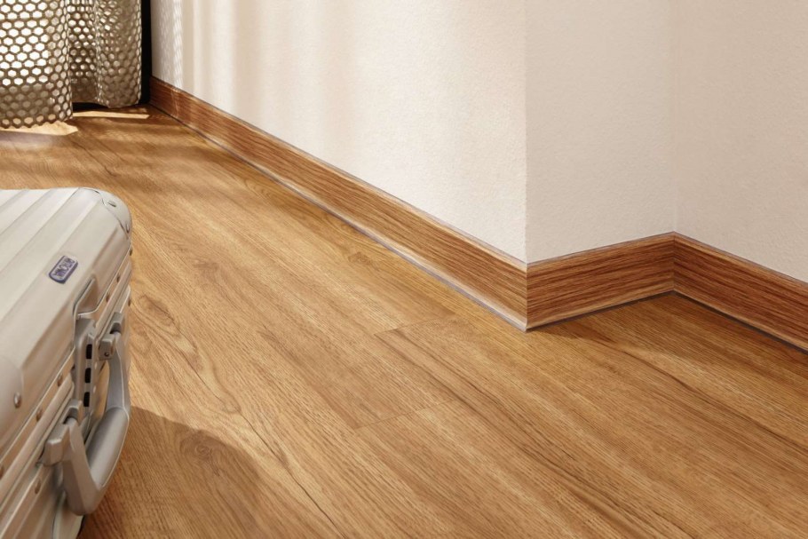 Плинтуса на пол цвета