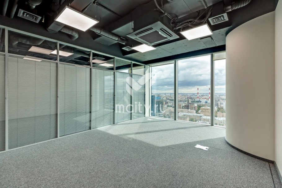 Офис Москва Сити башня Империя из окна