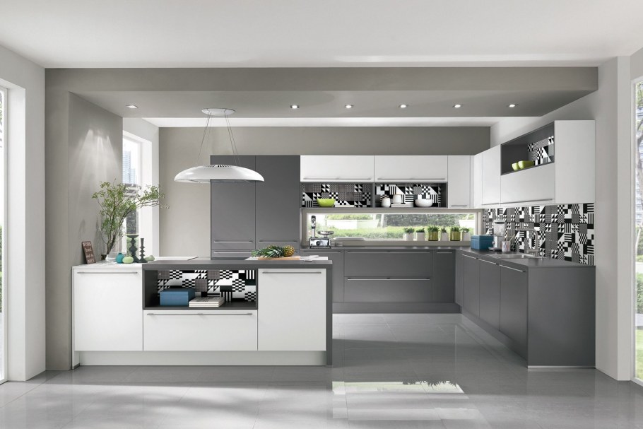 Кухонный гарнитур в стиле хайтек