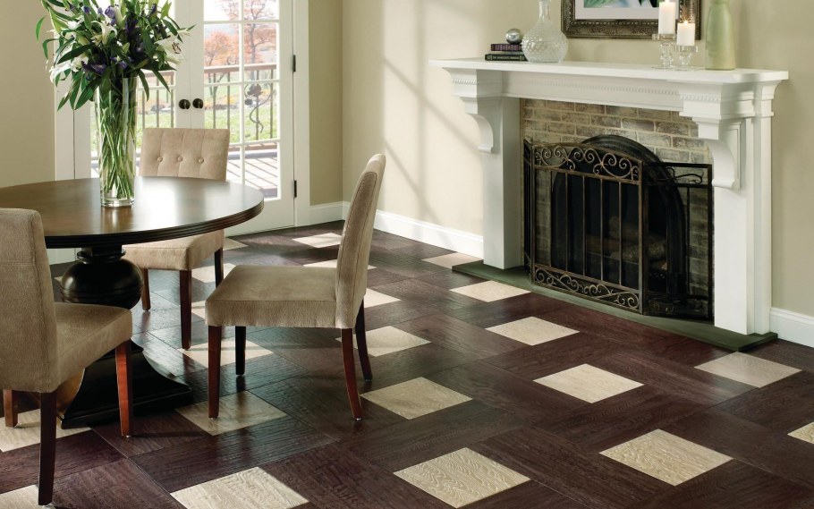 Комбинированная плитка на полу