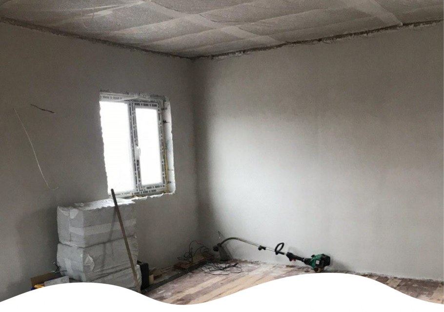 Механизированная штукатурка белые стены