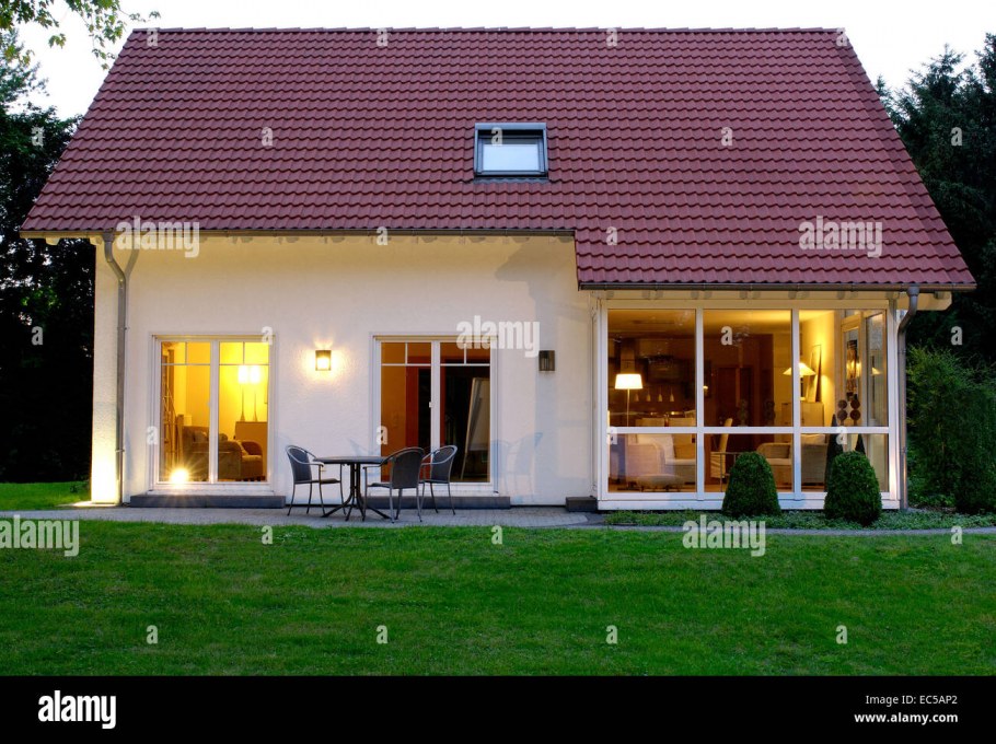 Крыша дачного домика