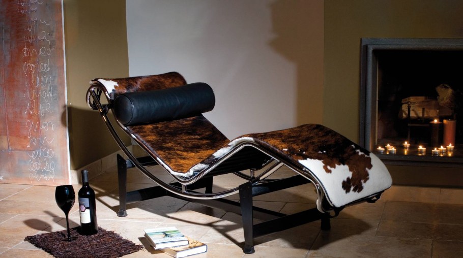 Шезлонг le Corbusier в интерьере