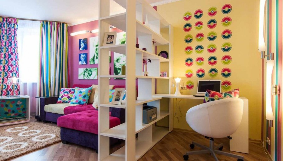 Полка в детскую комнату для школьника