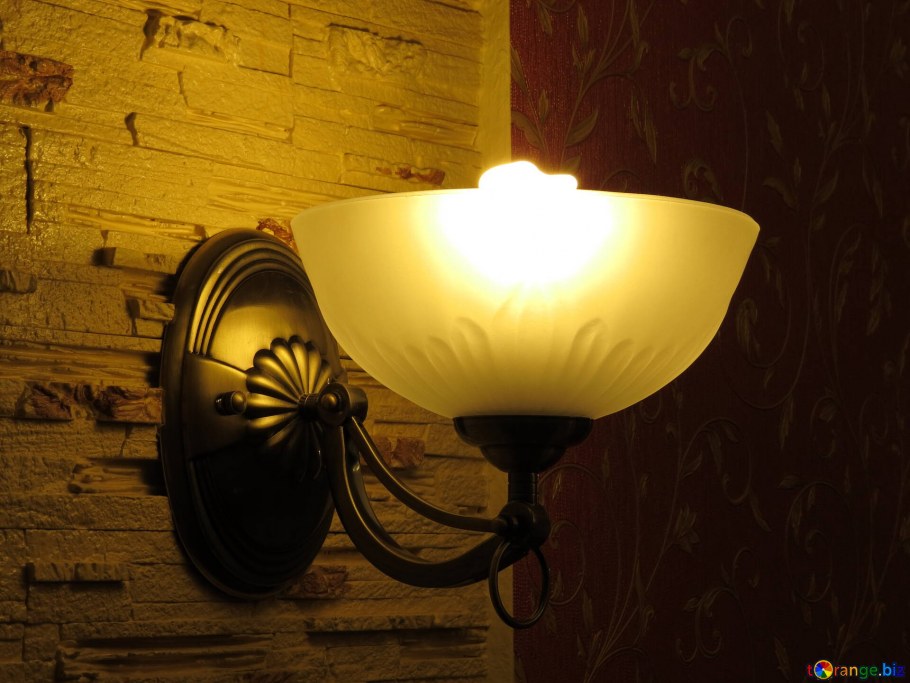 Светильники бра в готическом стиле