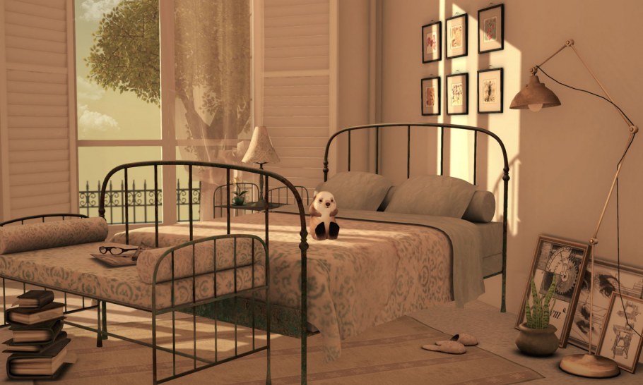 Спальня с кованой кроватью