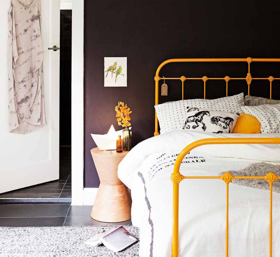 Кровать металлическая