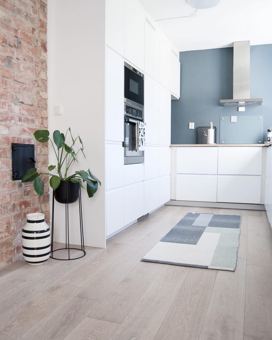 Ламинат под белую кухню