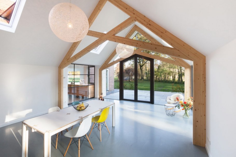 Barn House внутри