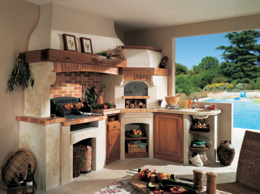 Электрокамин на кухне