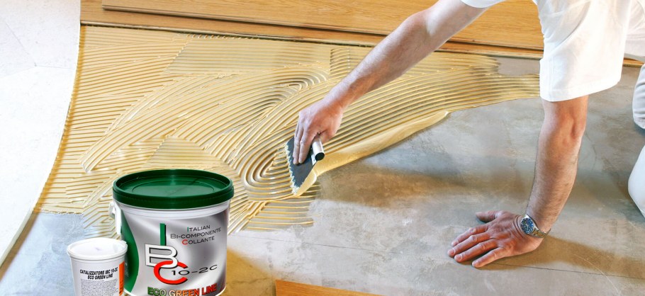 Пятно на деревянном полу