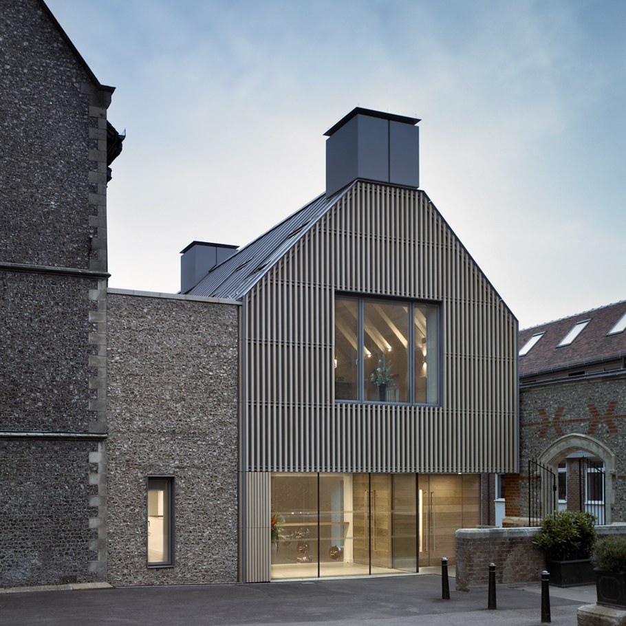 Сочетание старой и новой архитектуры