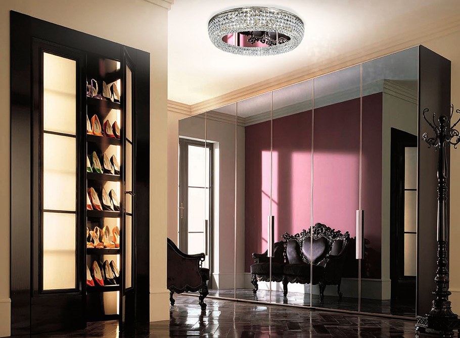 Зеркальный шкаф в интерьере