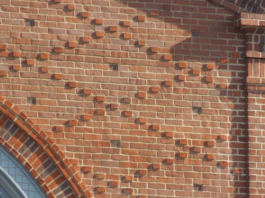 Узорная кладка кирпича