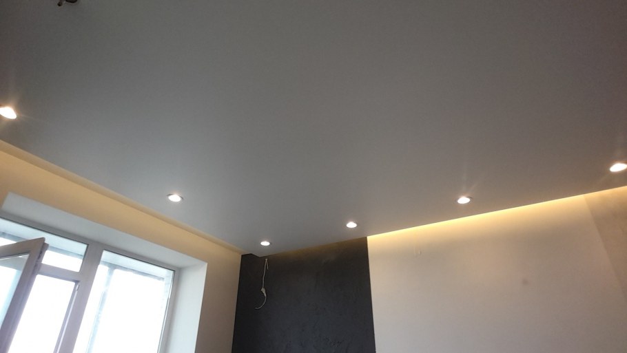 Ниши в натяжном потолке