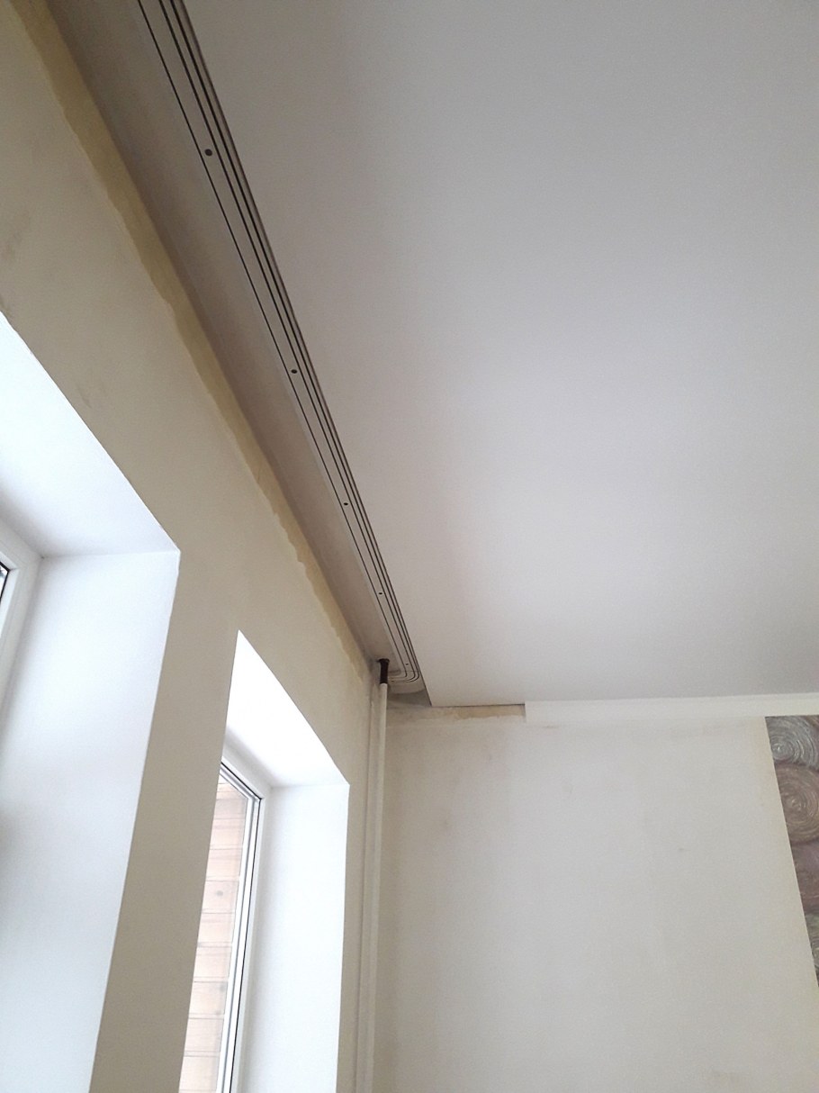 Ниша под шторы в натяжном потолке