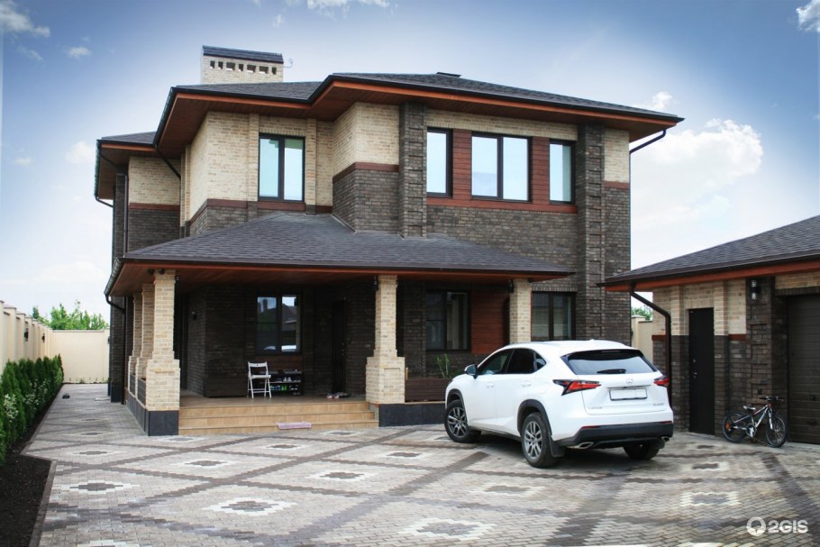 Коттедж с гаражом Райта