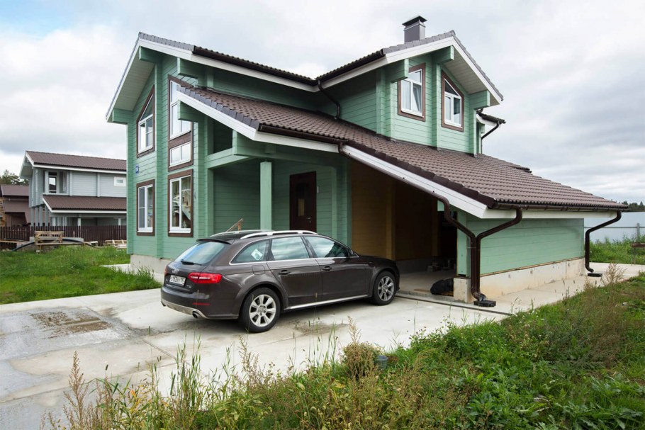 Дом с гаражом