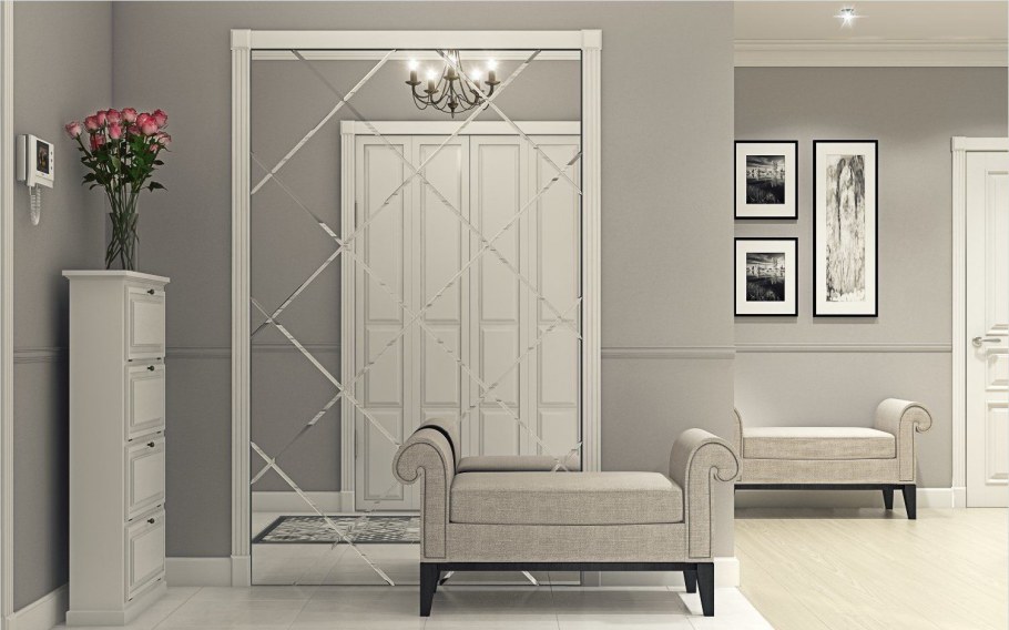 Зеркальная дверь в гардеробную