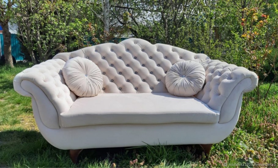 Диван Лотос с каретной стяжкой 1000х700х1000мм