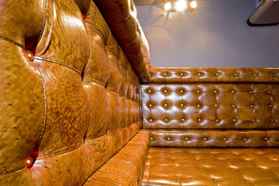 Внутренняя обивка стен