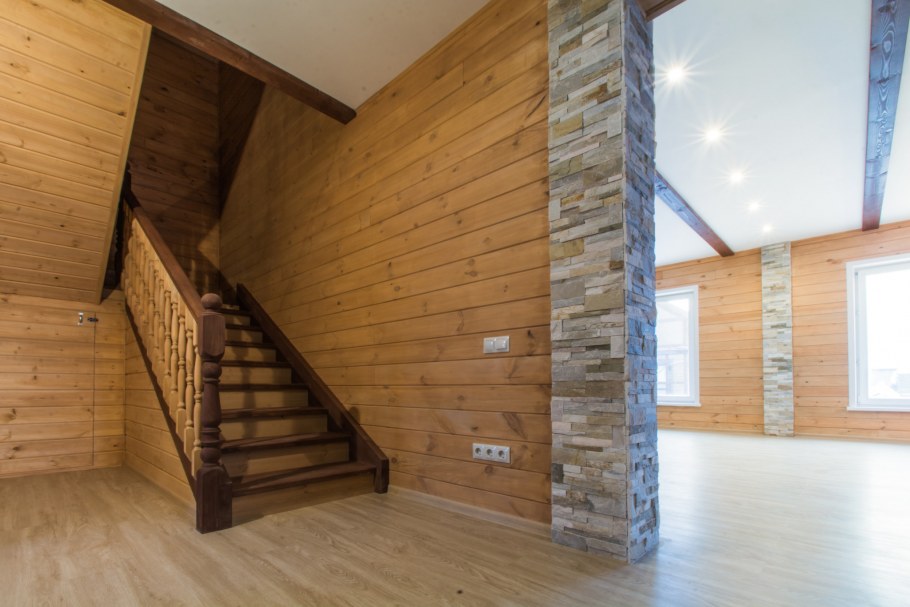 Недорогая внутренняя отделка дома