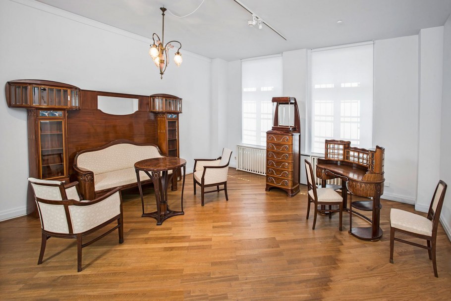 Виктор орта