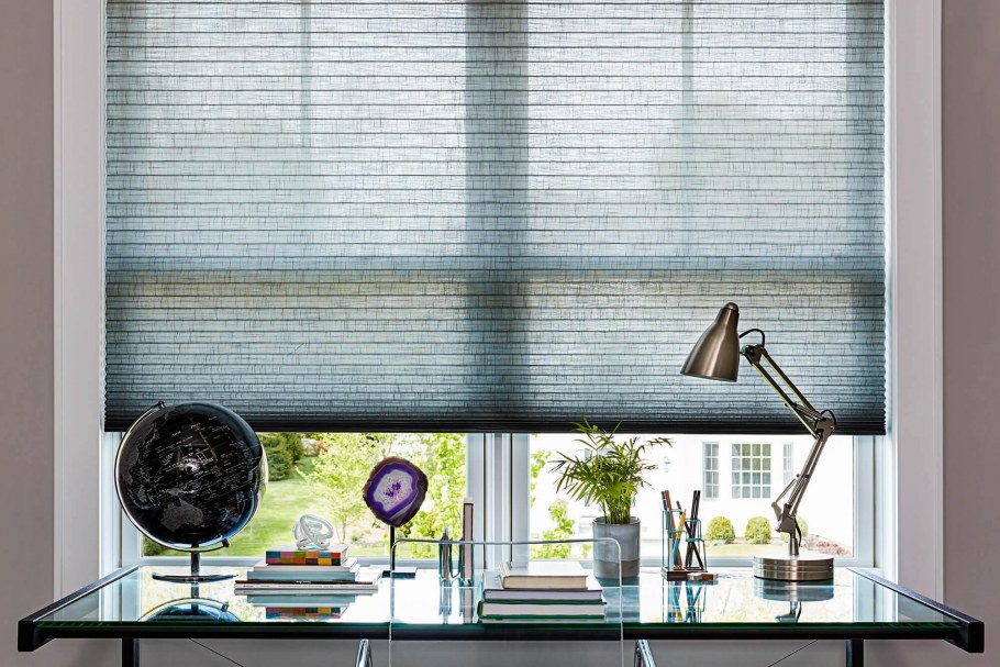 Шторы в гостиную в современном стиле