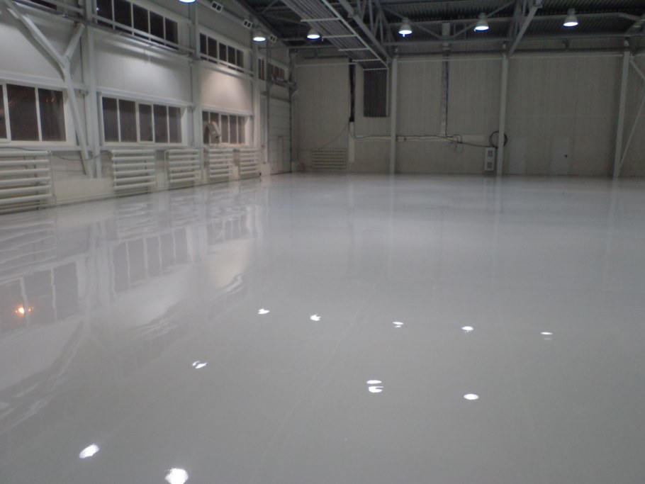 Двухкомпонентный наливной пол Universum