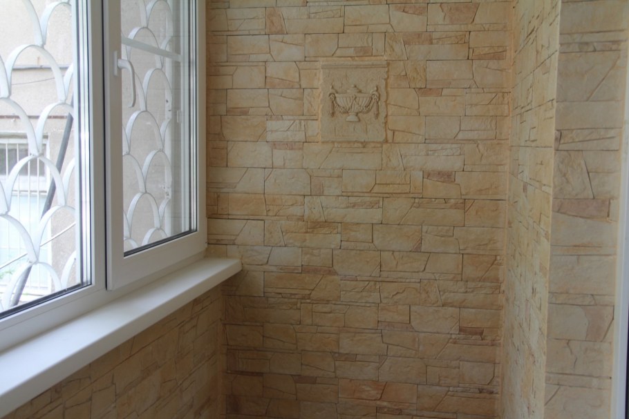 Плинтус из декоративного камня