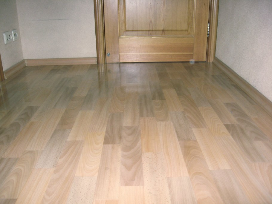 Линолеум на пол в квартиру