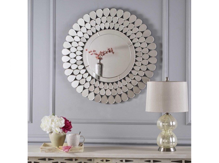 Зеркальный интерьер