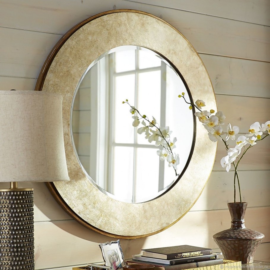 Круглое зеркало в интерьере