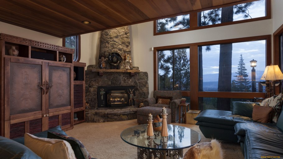 Камин внутри