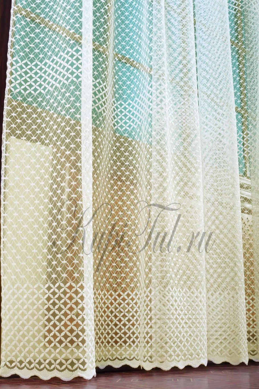 Тюль в сеточку в интерьере