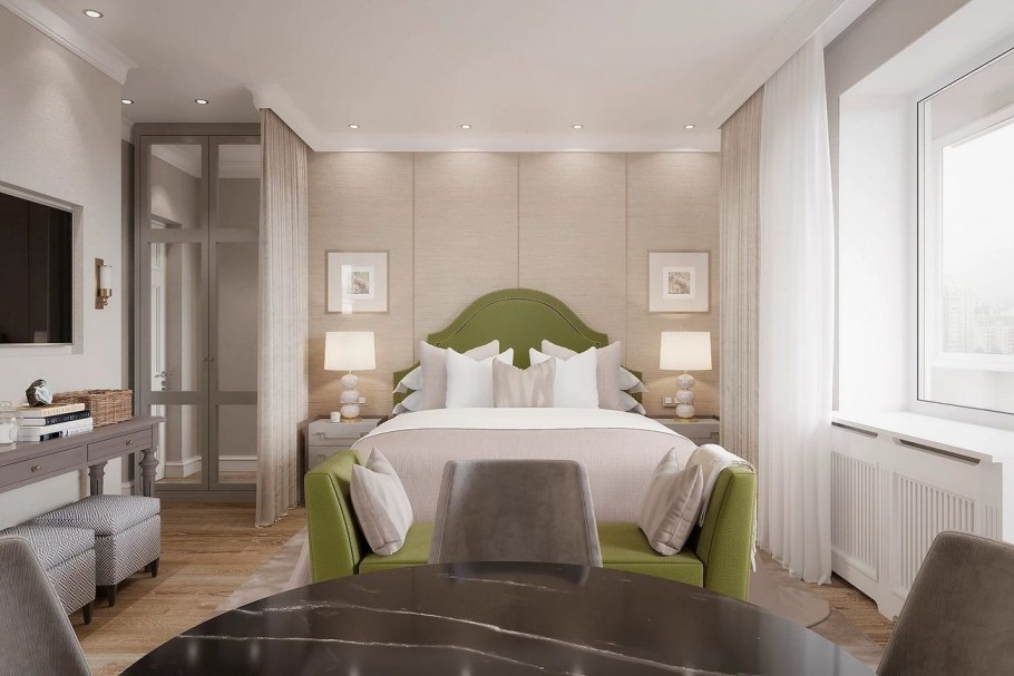 Спальня с одной яркой стеной