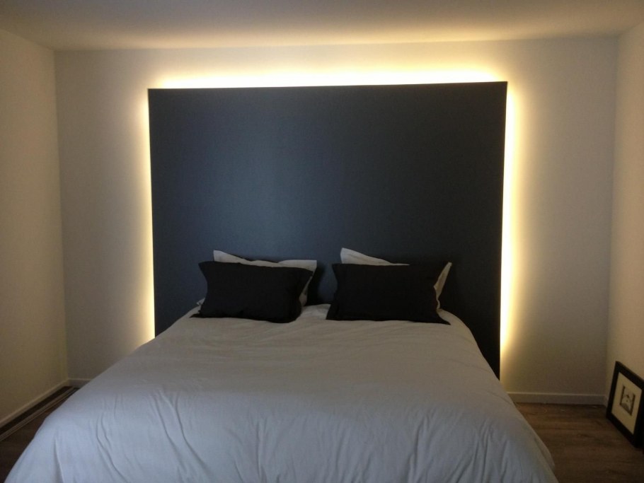 Подсветка для оголовья кровати