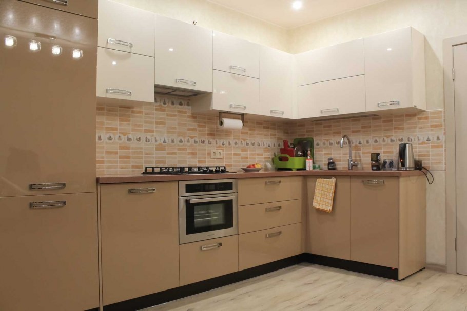 Угловая кухня капучино глянец