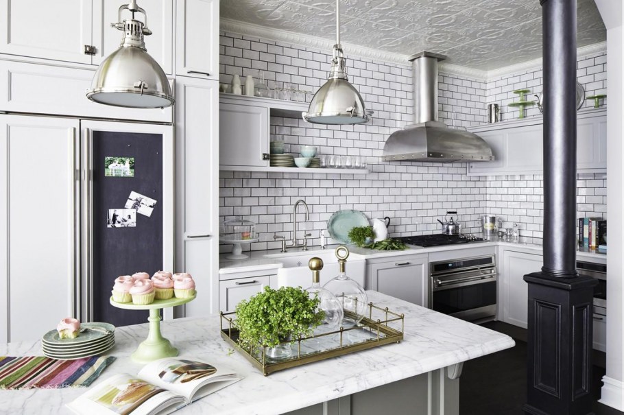 Зеленая кухня в скандинавском стиле