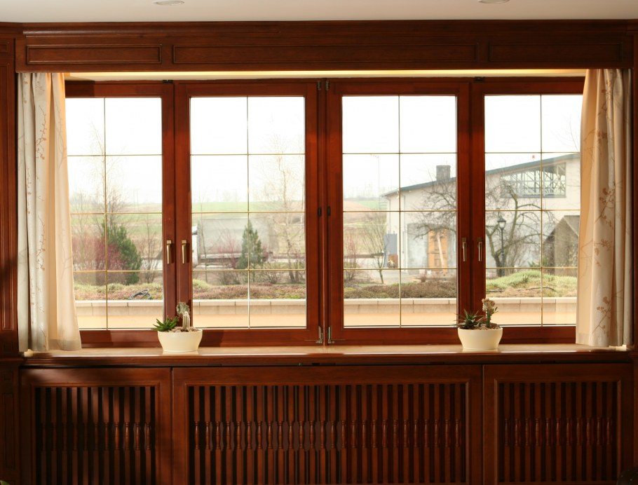 Пластиковые окна под дерево