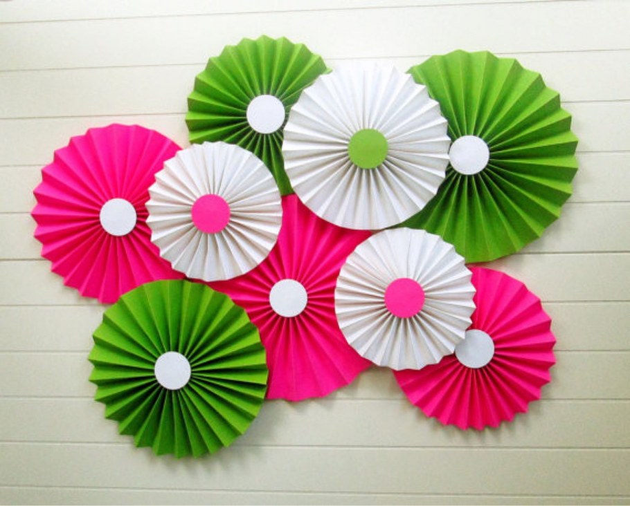 Декор из бумаги на стену