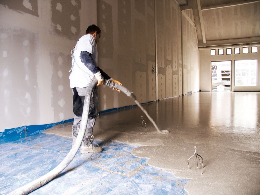 Стяжка пола наливной пол