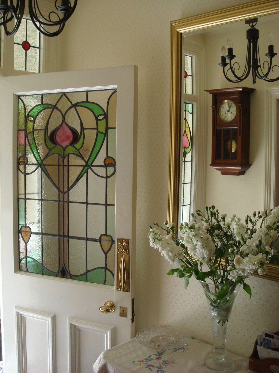 Витражи в интерьере ванной