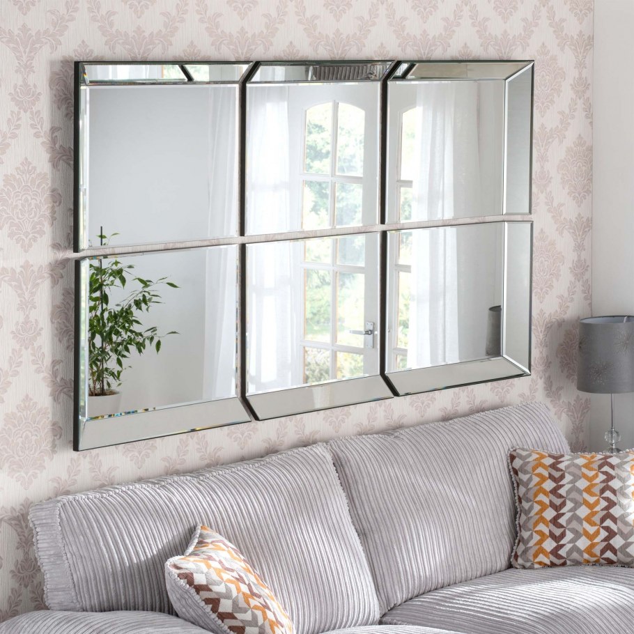 Вертикальное панно на стену